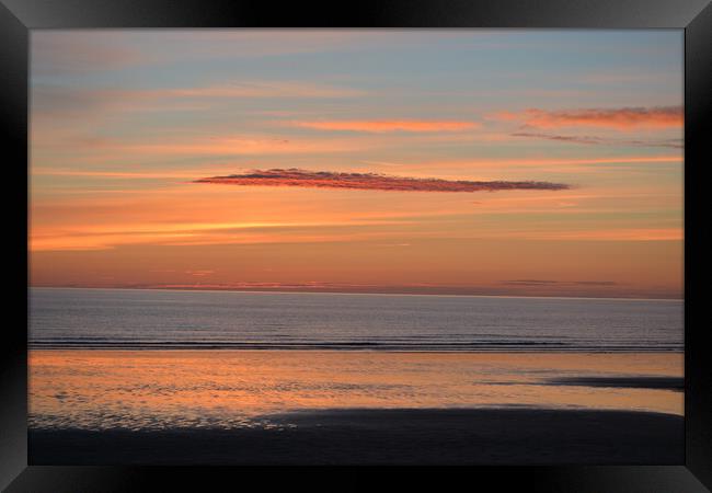Majestic Sunset over Bristol Channel Framed Print by graham young