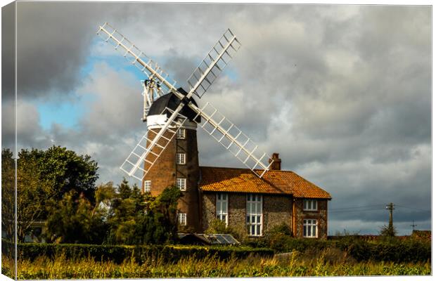 Windmill at Weybourne, North Norfolk Canvas Print by Clive Wells