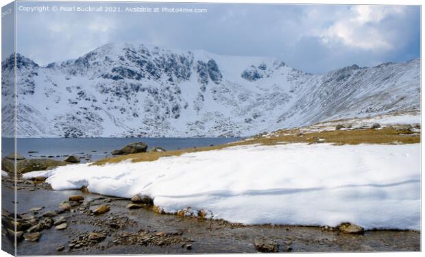 Red Tarn and Helvellyn in Winter Snow Canvas Print by Pearl Bucknall