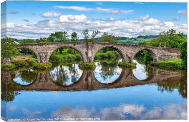 Old Stirling Bridge Canvas Print by Angus McComiskey