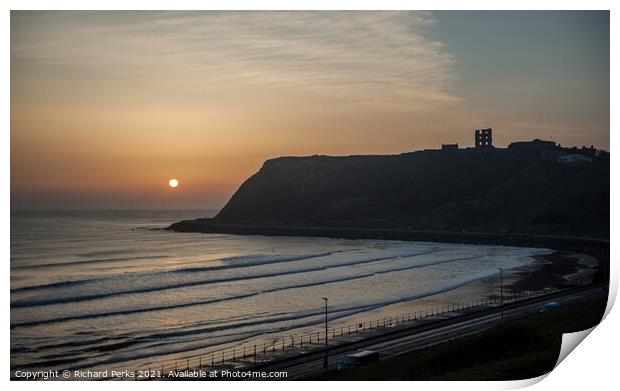 Misty sunrise at Scarborough North Bay Print by Richard Perks