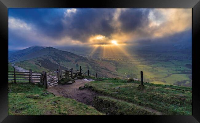 Hope Valley from the Great Edge, Peak District National Park, Da Framed Print by Andrew Sharpe