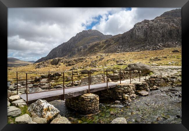 Rugged landscape at Cwm Idwal, Snowdonia, Wales Framed Print by Andrew Kearton