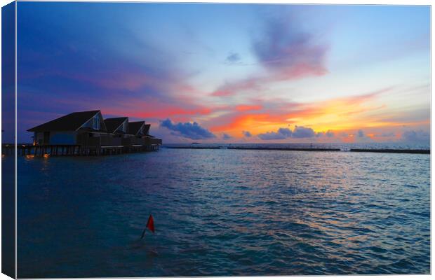 Sunset in Maldives Canvas Print by mark humpage