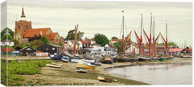 Maldon The Hythe Essex Canvas Print by Peter F Hunt
