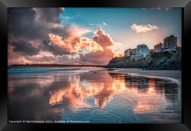 Tenby South Beach Sunset  Framed Print by Paul Deverson