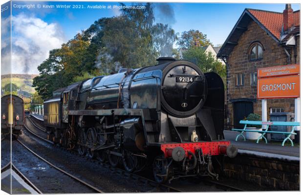 BR 9F at Grosmont Station Canvas Print by Kevin Winter