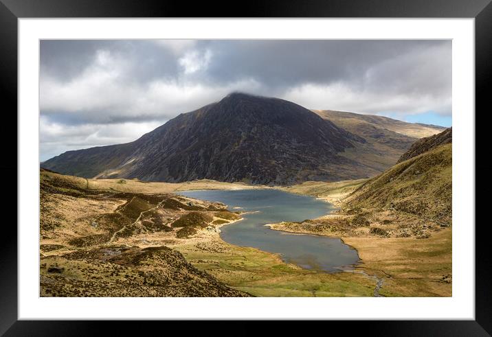 Llyn Idwal and Pen-yr-Ole-Wen, Snowdonia Framed Mounted Print by Andrew Kearton