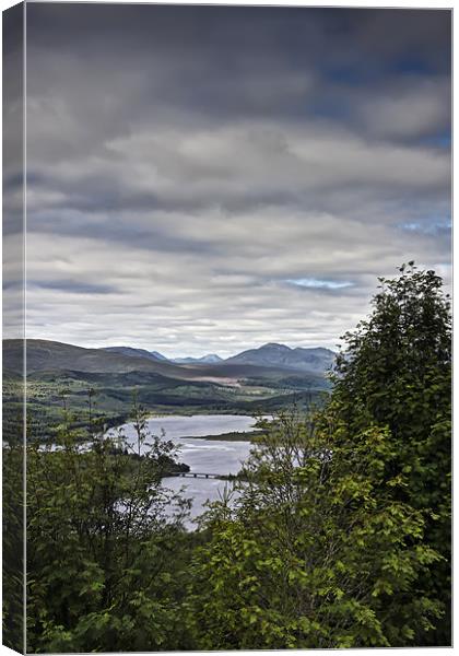 Loch Cluanie Canvas Print by Sam Smith