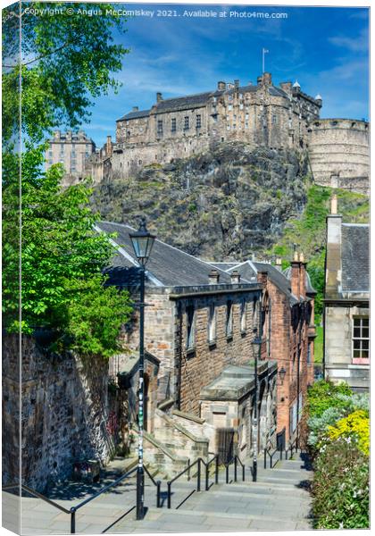 The Vennel and Edinburgh Castle Canvas Print by Angus McComiskey