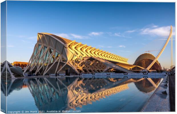 Principe Felipe Museum in The City of Arts and Sciences Canvas Print by Jim Monk