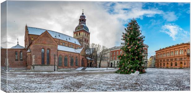 Dome cathedral on Dome square with decorated Christmas tree in Riga, Latvia Canvas Print by Maria Vonotna