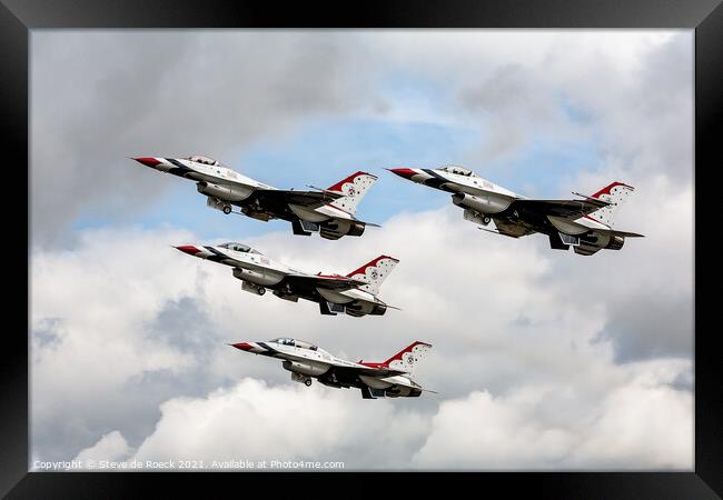 Thunderbirds F16 Fighting Falcons Aerobatic Team Framed Print by Steve de Roeck