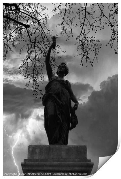 Statue de la liberte in black and white Print by Ann Biddlecombe