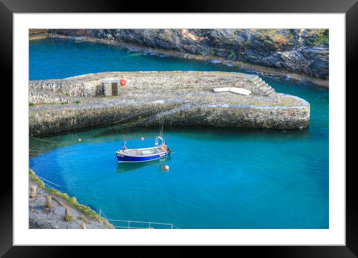 Boscastle harbour  Framed Mounted Print by Dave Bell
