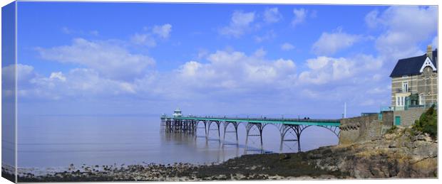 Clevedon pier Canvas Print by Ollie Hully