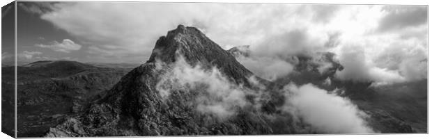Tryfan Mountain Snowdonia national park wales black and white Canvas Print by Sonny Ryse