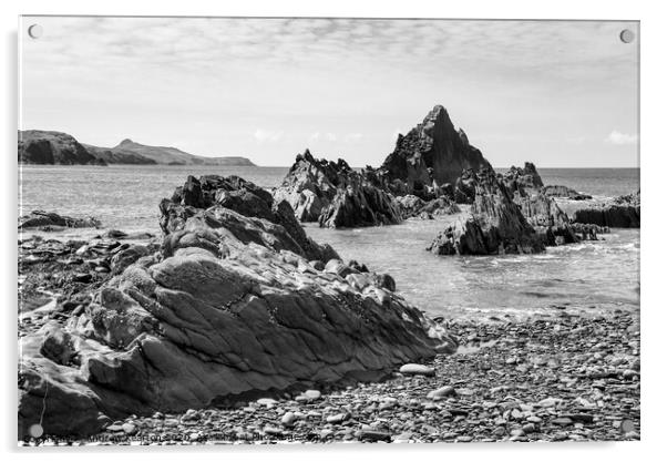 Rock formations at Traeth Llyfn, Pembrokeshire, Wa Acrylic by Andrew Kearton