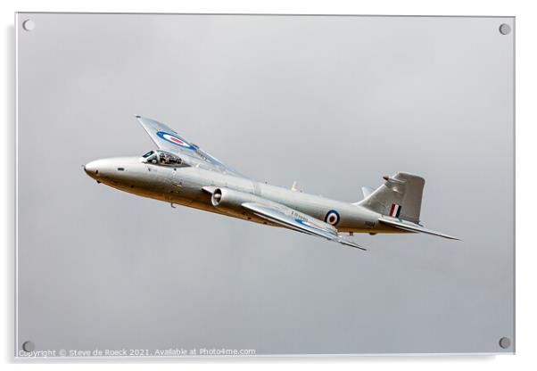 English Electric Canberra PR9 Acrylic by Steve de Roeck
