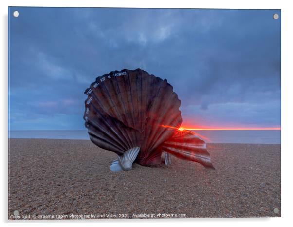 Sunrise Aldeburgh scallop sculpture Acrylic by Graeme Taplin Landscape Photography