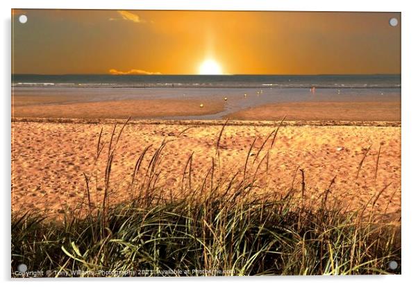 Sunset Acrylic by Tony Williams. Photography email tony-williams53@sky.com
