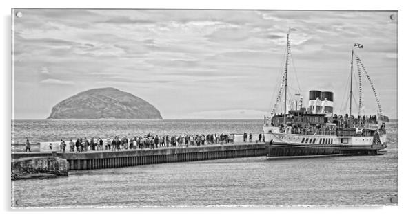 PS Waverley berthed at Girvan Acrylic by Allan Durward Photography