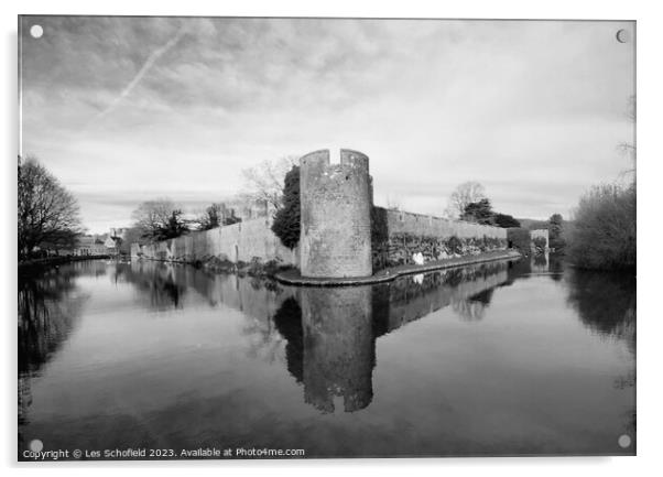 Wells bishop's palace moat Acrylic by Les Schofield