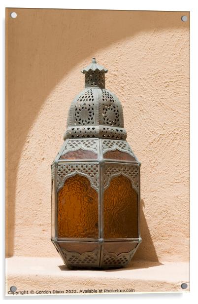 Arabian styled exterior lamp in arched alcove, Dubai Acrylic by Gordon Dixon