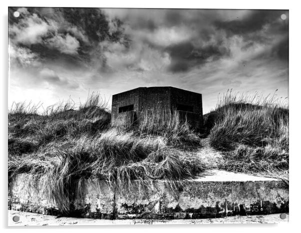 The Pillbox Acrylic by Ian Donaldson