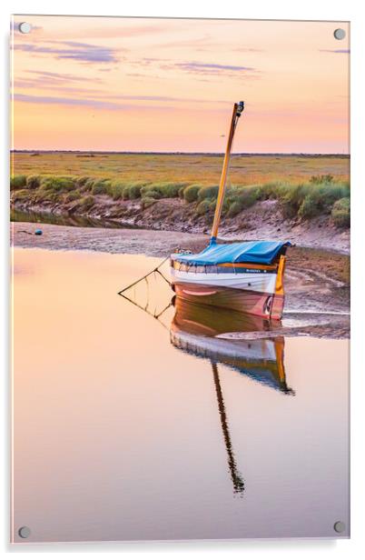Blakeney low tide boat Acrylic by Bryn Ditheridge