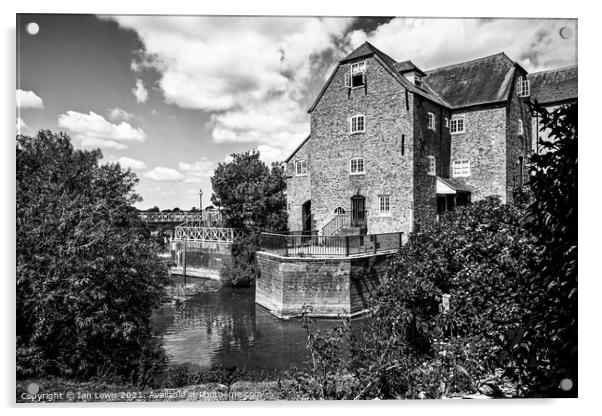 The Abbey Mill Tewkesbury in Monochrome Acrylic by Ian Lewis