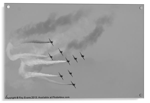 The red arrows display team Acrylic by Roy Evans