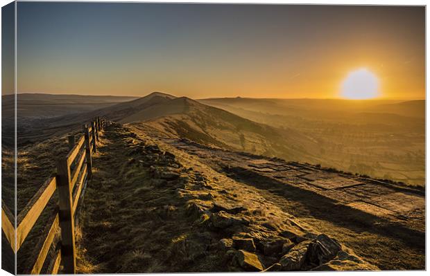 Castleton and the Great Ridge. Canvas Print by Phil Tinkler
