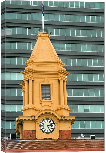 Ferry Building Clock, Auckland, New Zealand Canvas Print by Mark Llewellyn