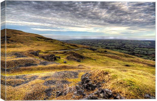 Brecon Beacons Canvas Print by Simon West