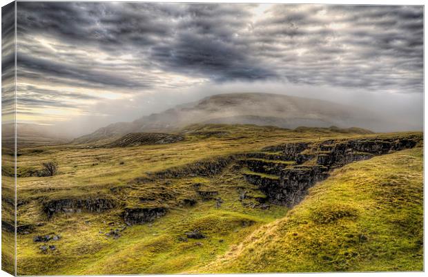 Misty Brecon Beacons Canvas Print by Simon West