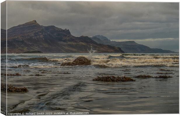 Ben Tianavaig and The Storr from Braes beach Canvas Print by Richard Smith