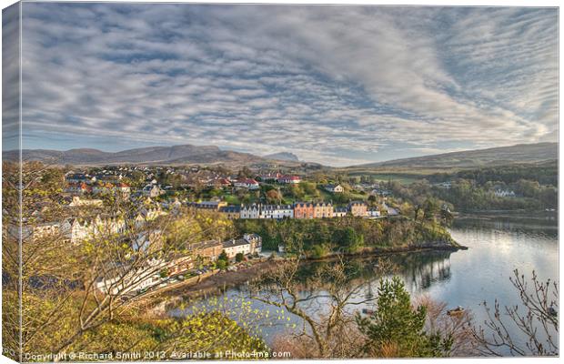 Northward view over Portree Canvas Print by Richard Smith