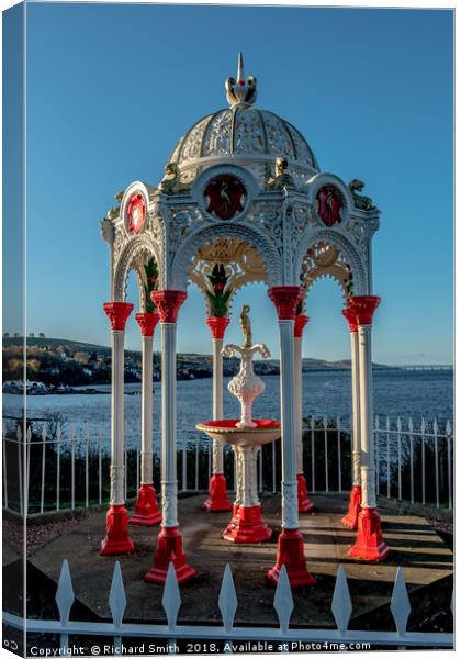 Newport on Tay drinking water fountain. #3 Canvas Print by Richard Smith