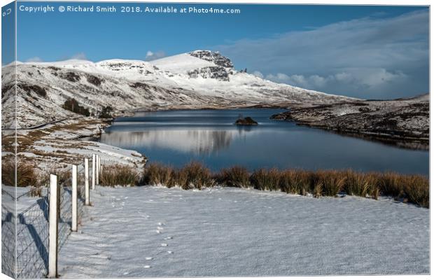 The Storr in winter. Canvas Print by Richard Smith
