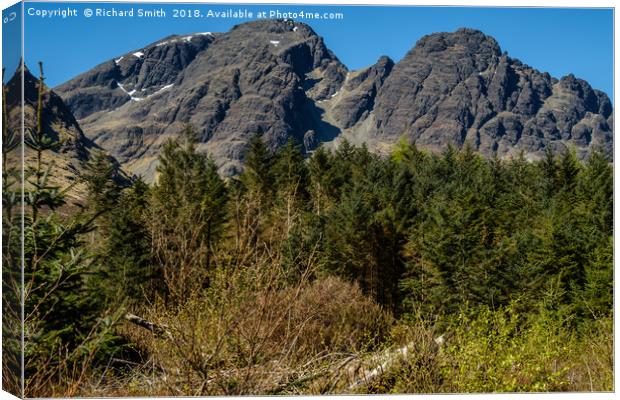 Blaven from the hillwalker's carpark Canvas Print by Richard Smith