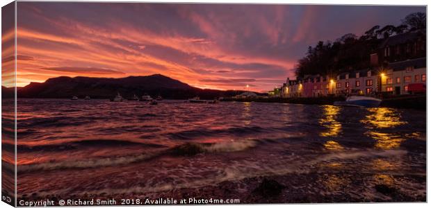 Sunrise from the shore below Beaumont crescent Canvas Print by Richard Smith