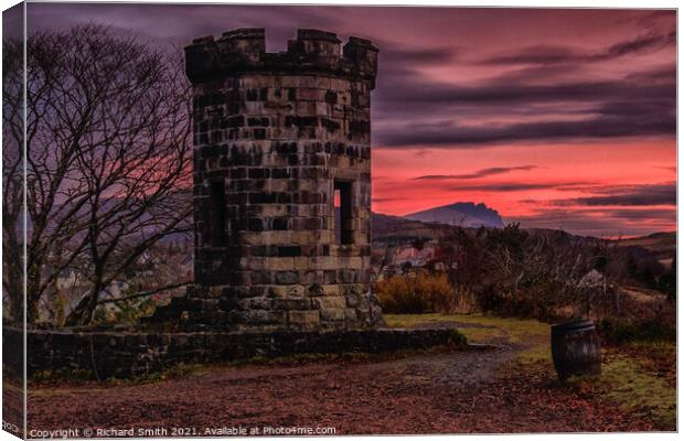 The Apothecary's Tower at sunset. Canvas Print by Richard Smith