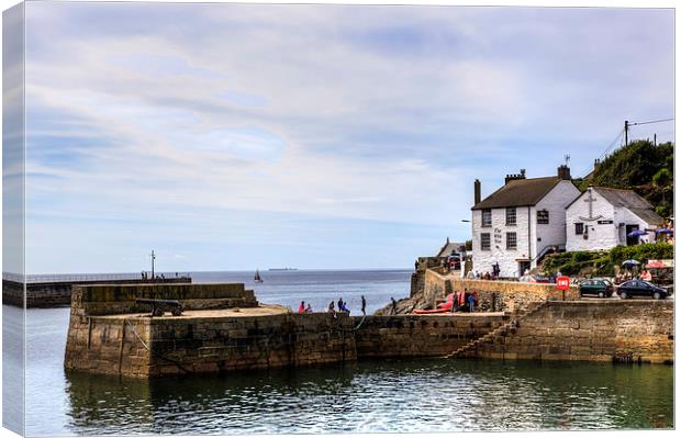 The Ship Inn, Porthleven Canvas Print by Stuart Gennery