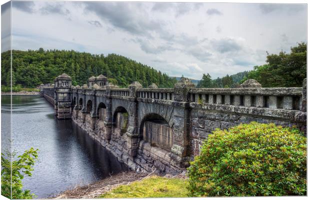 Lake Vyrnwy Dam  Canvas Print by Ian Mitchell