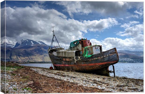 Fishing boat with Ben Nevis in background Canvas Print by JC studios LRPS ARPS