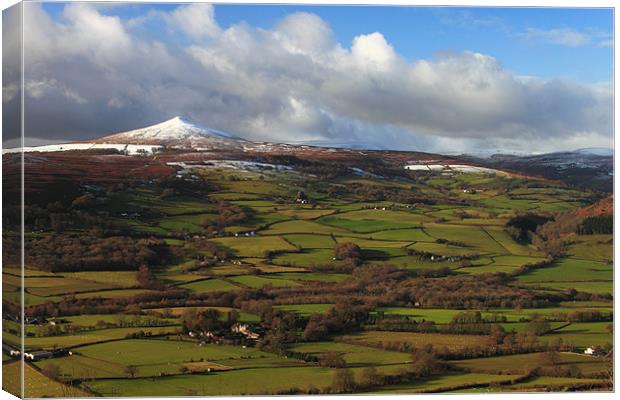 Sugar Loaf brecon beacons wales Canvas Print by simon powell