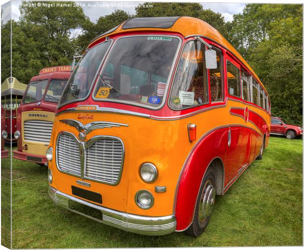 Commer Avenger Coach Canvas Print by Wight Landscapes