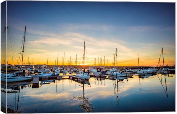 Island Harbour Sunset Canvas Print by Wight Landscapes