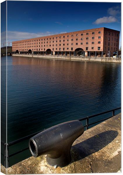  Albert Dock, Liverpool Canvas Print by Dave Hudspeth Landscape Photography